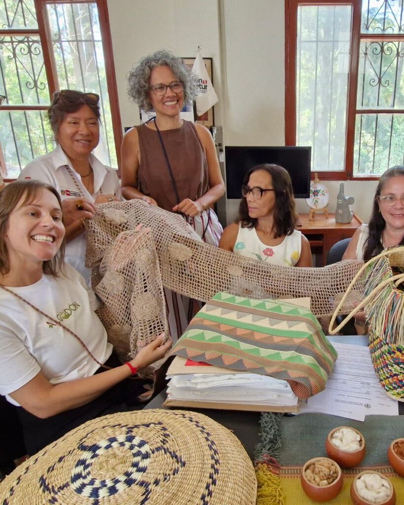 Festival Internacional de Artesanato reunião no CITE Sipán